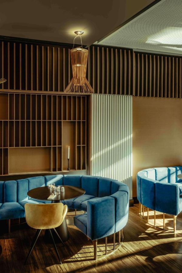 Radisson Blu Aurum Hotel, Braszów Zewnętrze zdjęcie The interior of the restaurant