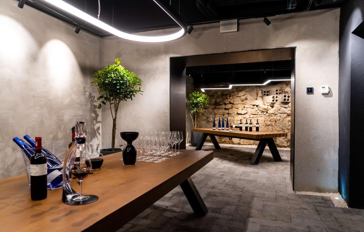 Radisson Blu Aurum Hotel, Braszów Zewnętrze zdjęcie Wine tasting room at the winery