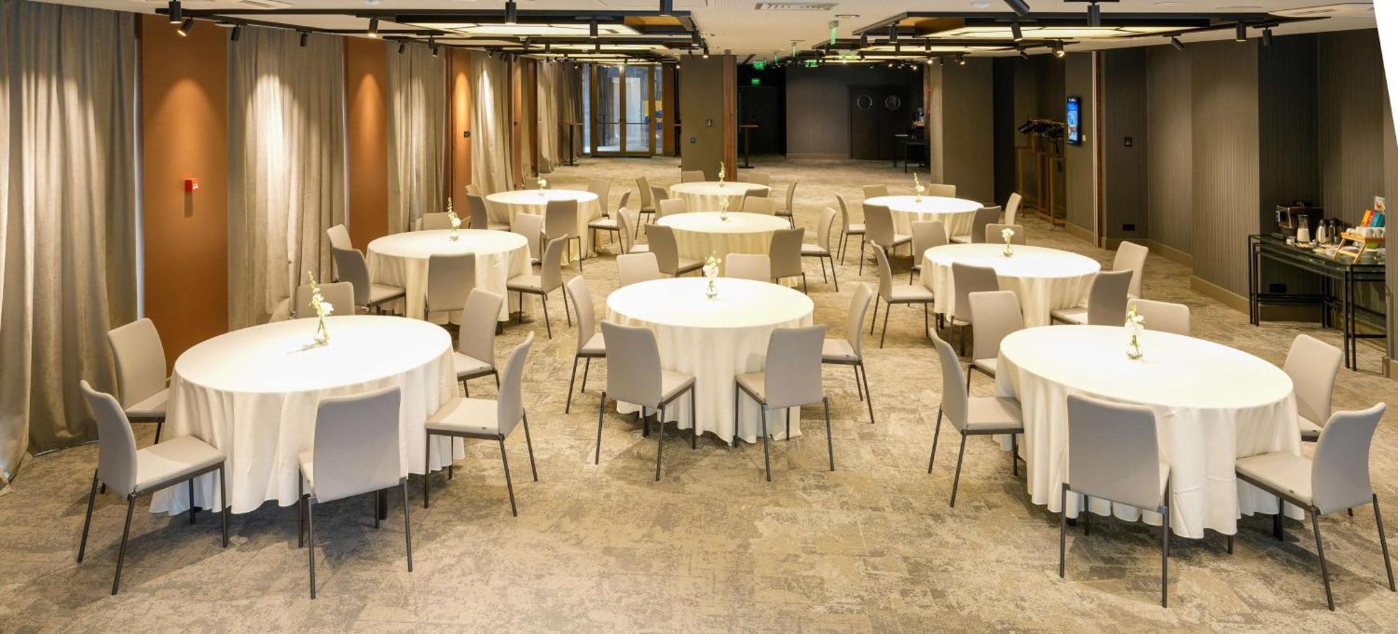Radisson Blu Aurum Hotel, Braszów Zewnętrze zdjęcie The main conference room